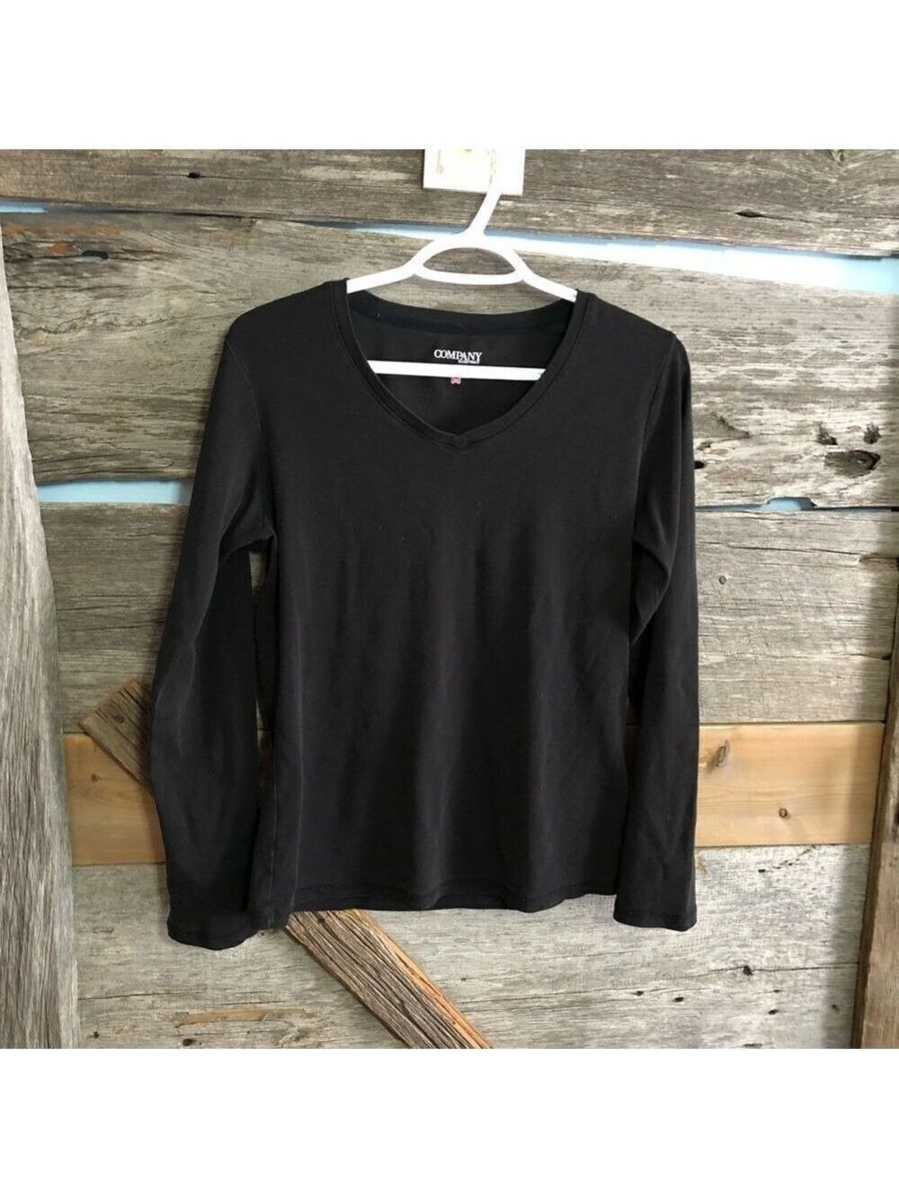 company by Ellen Tracy Size Large Black V-Neck Top